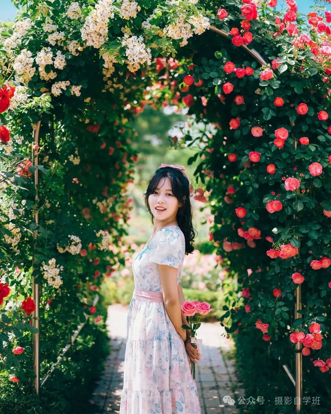 春天一个人拍照，12个姿势，摄影照片美如画-微乐乎